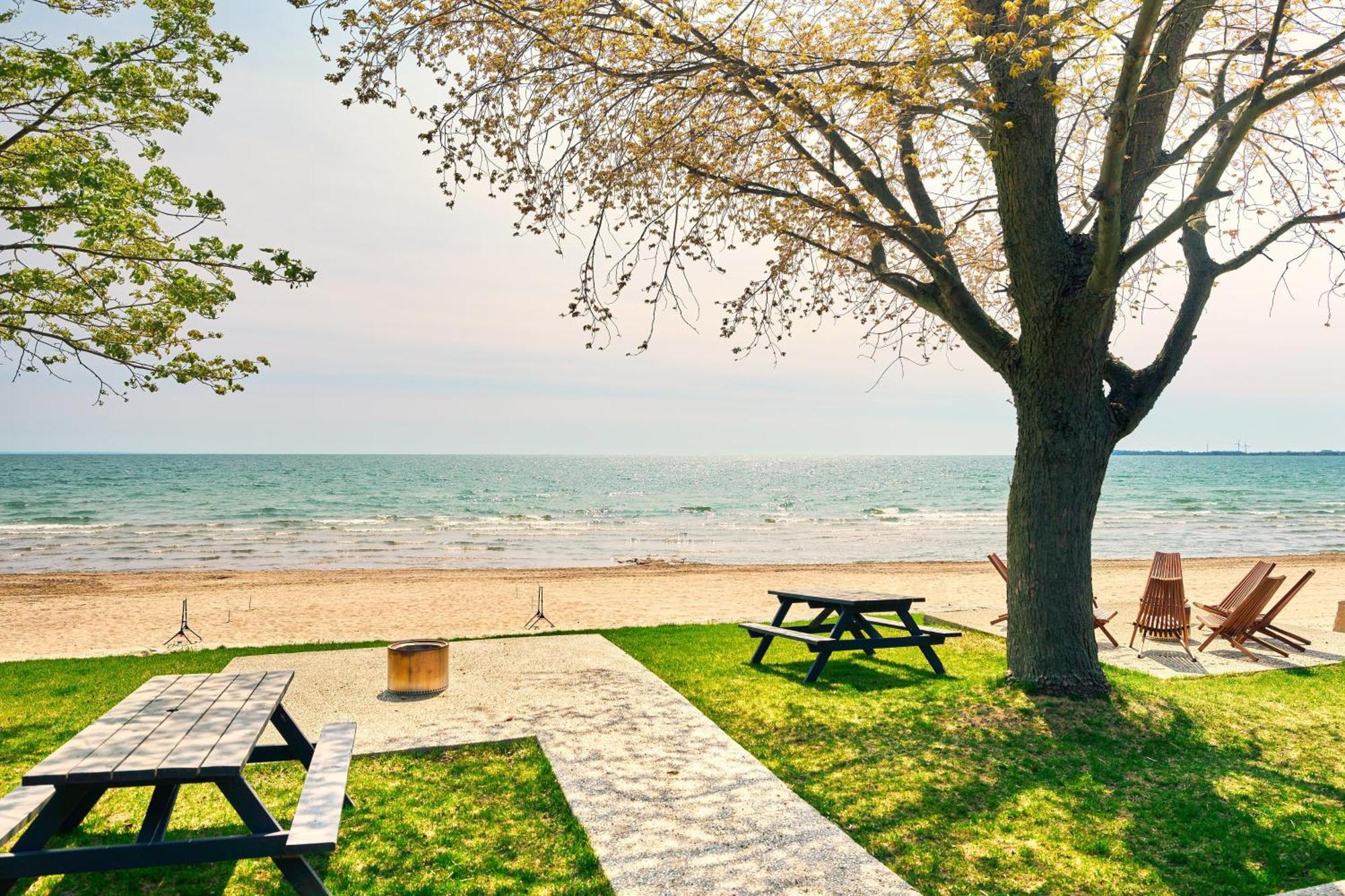 The Long Beach Resort - Beachfront Cottages & Townhouse Suites Wainfleet Exterior foto