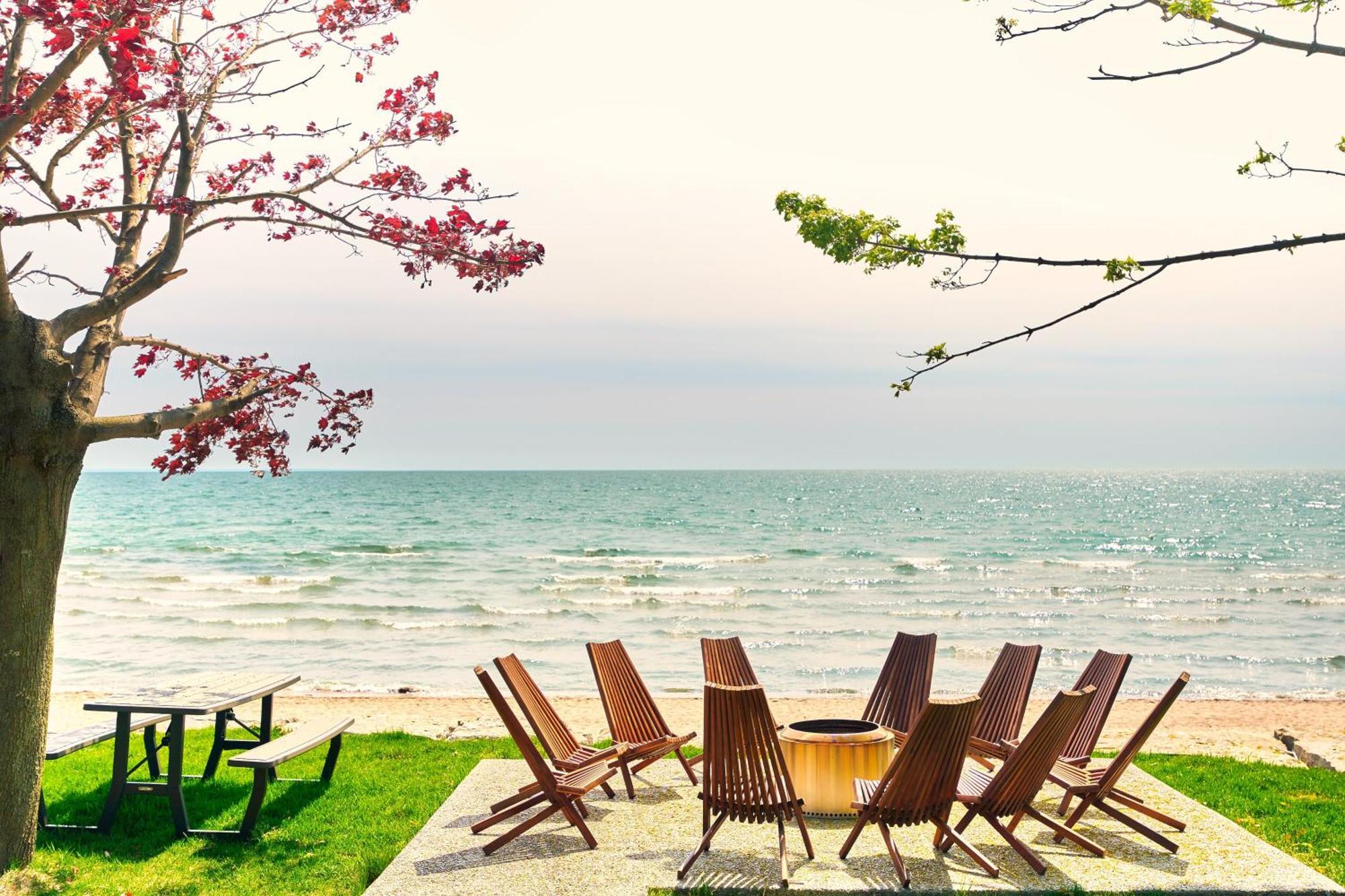 The Long Beach Resort - Beachfront Cottages & Townhouse Suites Wainfleet Exterior foto