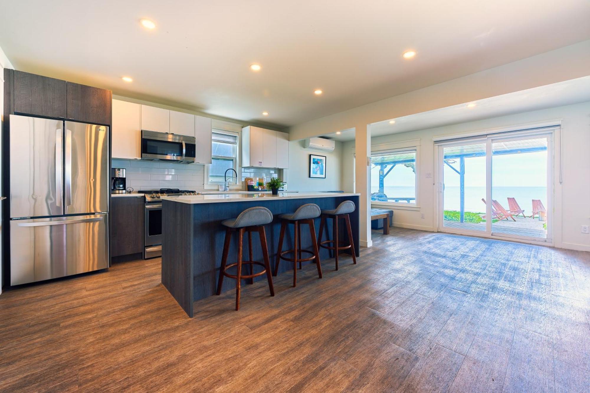 The Long Beach Resort - Beachfront Cottages & Townhouse Suites Wainfleet Exterior foto