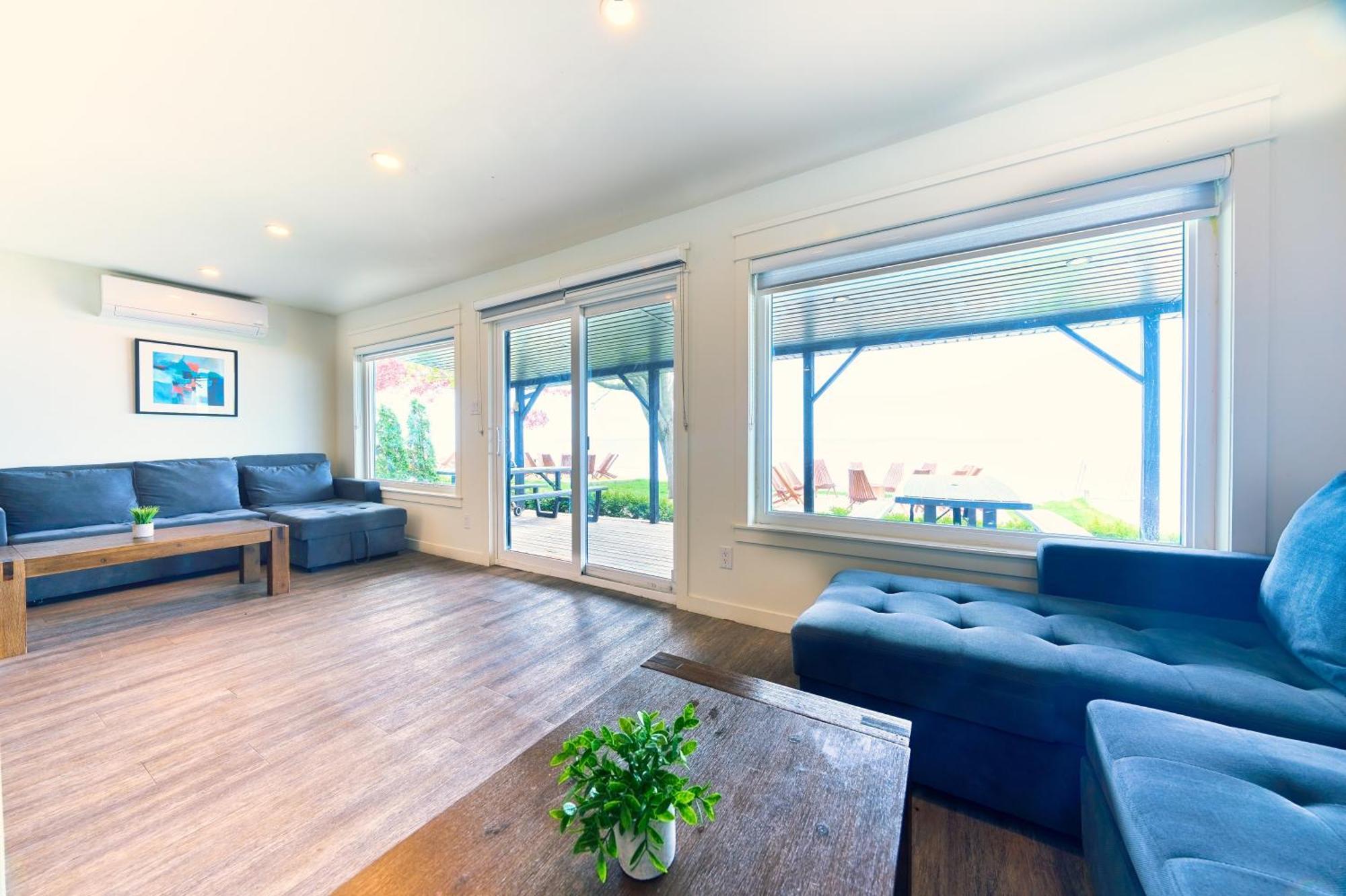 The Long Beach Resort - Beachfront Cottages & Townhouse Suites Wainfleet Exterior foto