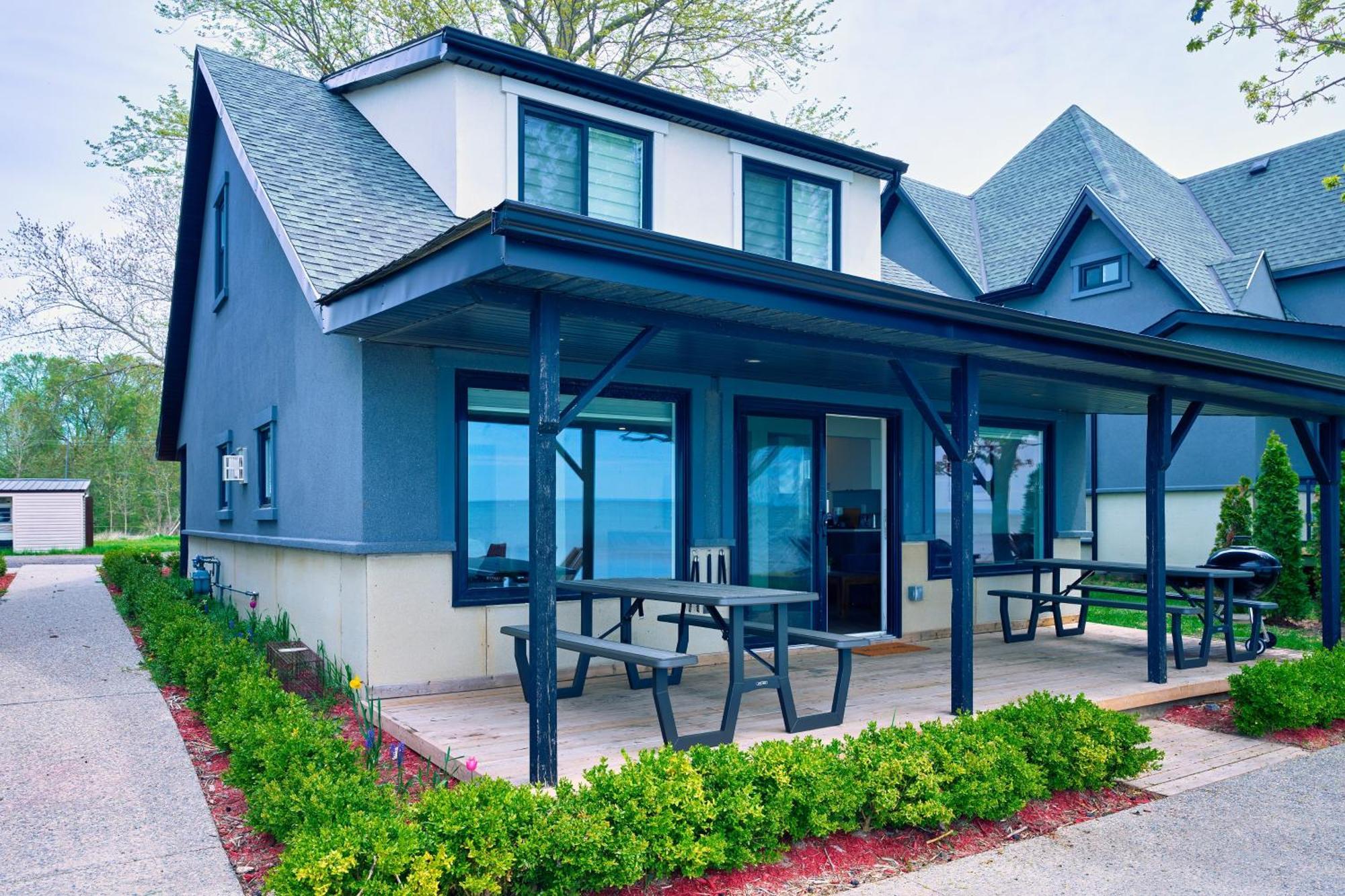 The Long Beach Resort - Beachfront Cottages & Townhouse Suites Wainfleet Exterior foto