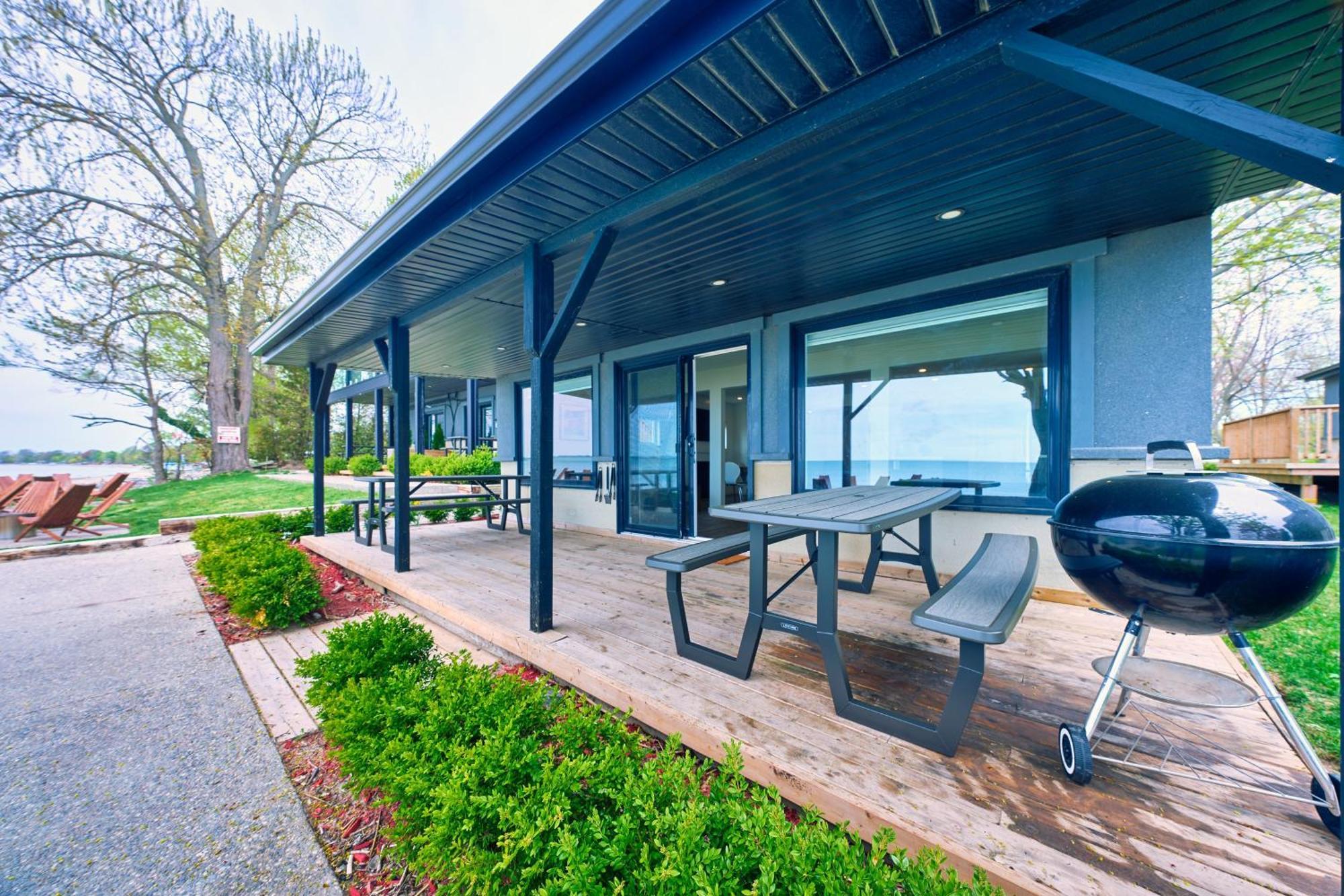 The Long Beach Resort - Beachfront Cottages & Townhouse Suites Wainfleet Exterior foto